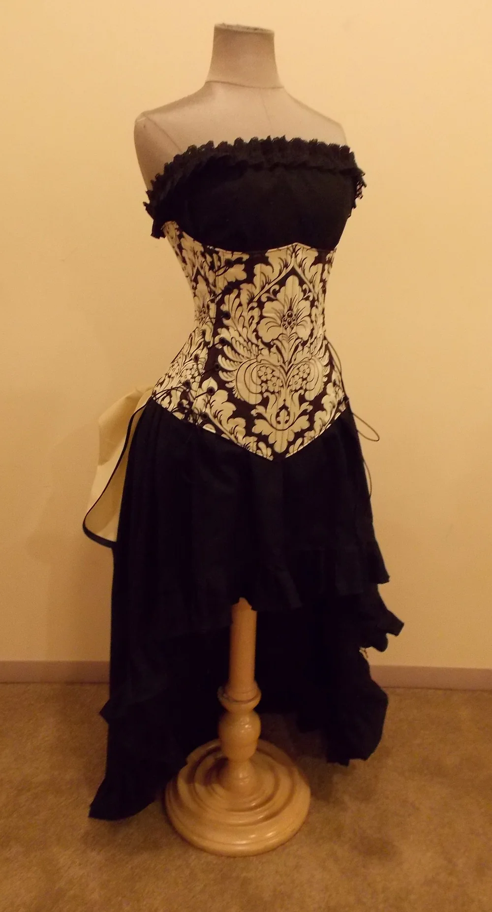 Enchanting Duchess - Image 3