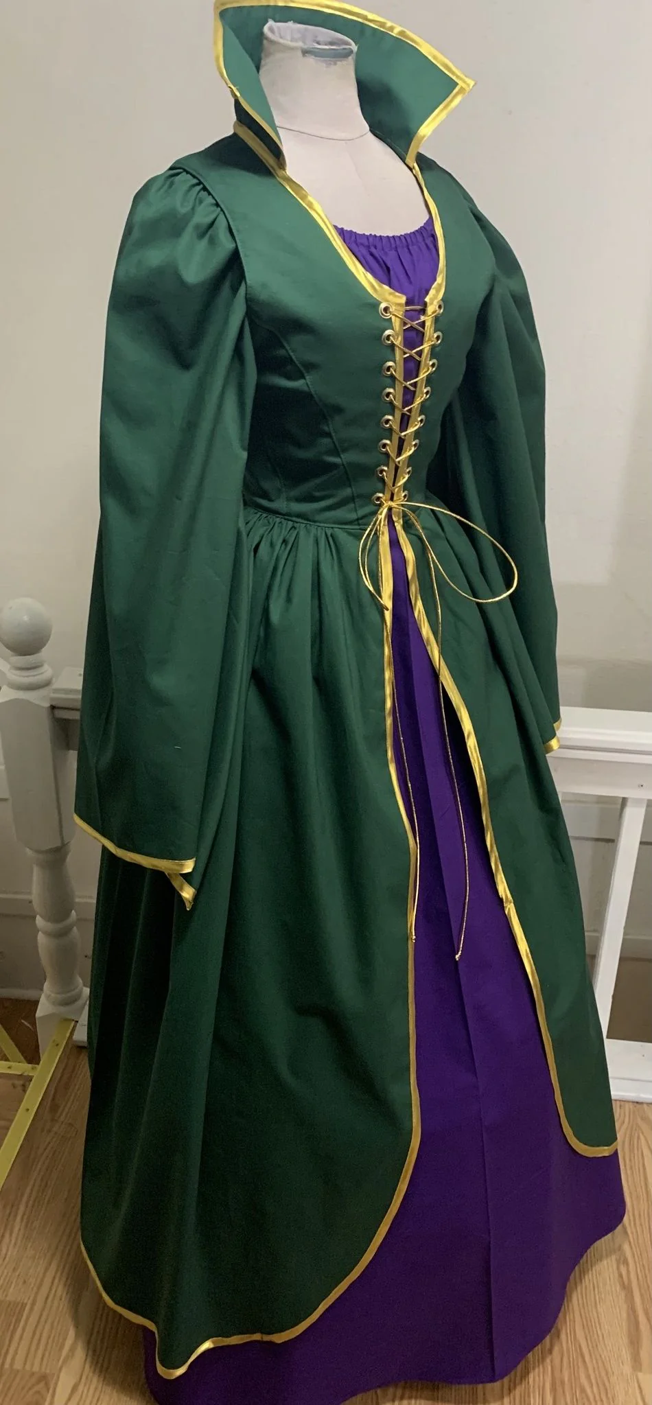 Hocus Pocus Winifred Sanderson Inspired Set - Image 5