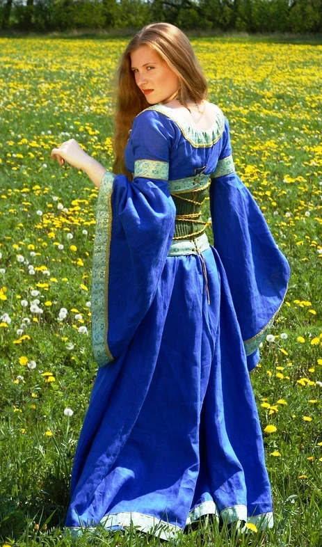 Mistress of the Hills Dress w/ Corset Belt - Image 7